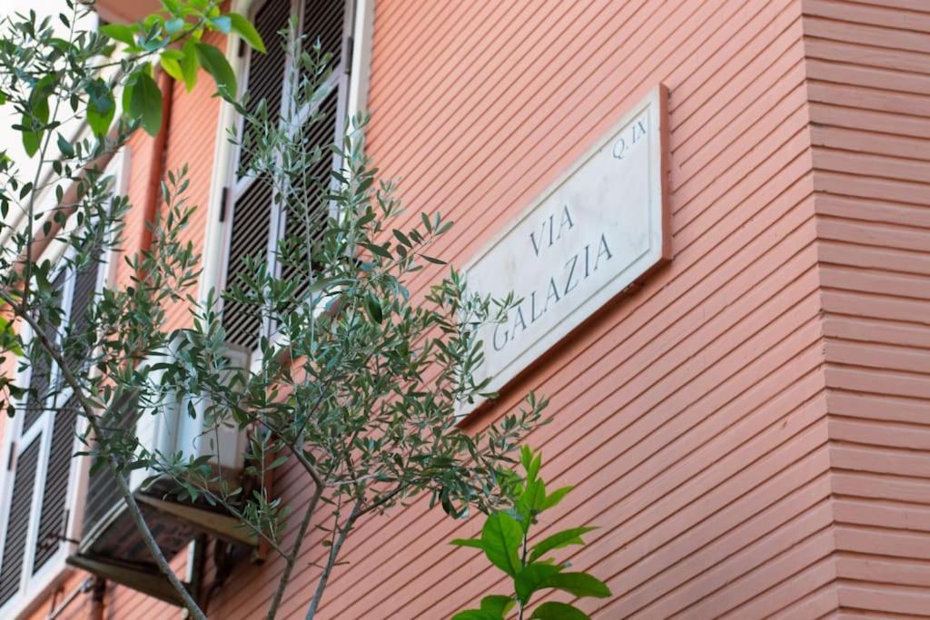 Appartamento Di Charme San Giovanni - Colosseo Roma Ngoại thất bức ảnh